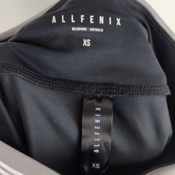 All Fenix Black Striped Athletic Leggings sz XS - Picture 6 of 7